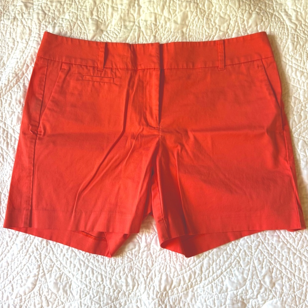 Ann Taylor Devin fit shorts size 10 in orange